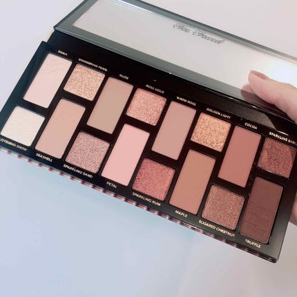 ボーン ディス ウェイ ザ ナチュラル ヌード アイシャドウ パレット/Too Faced/アイシャドウパレットを使ったクチコミ(2枚目)