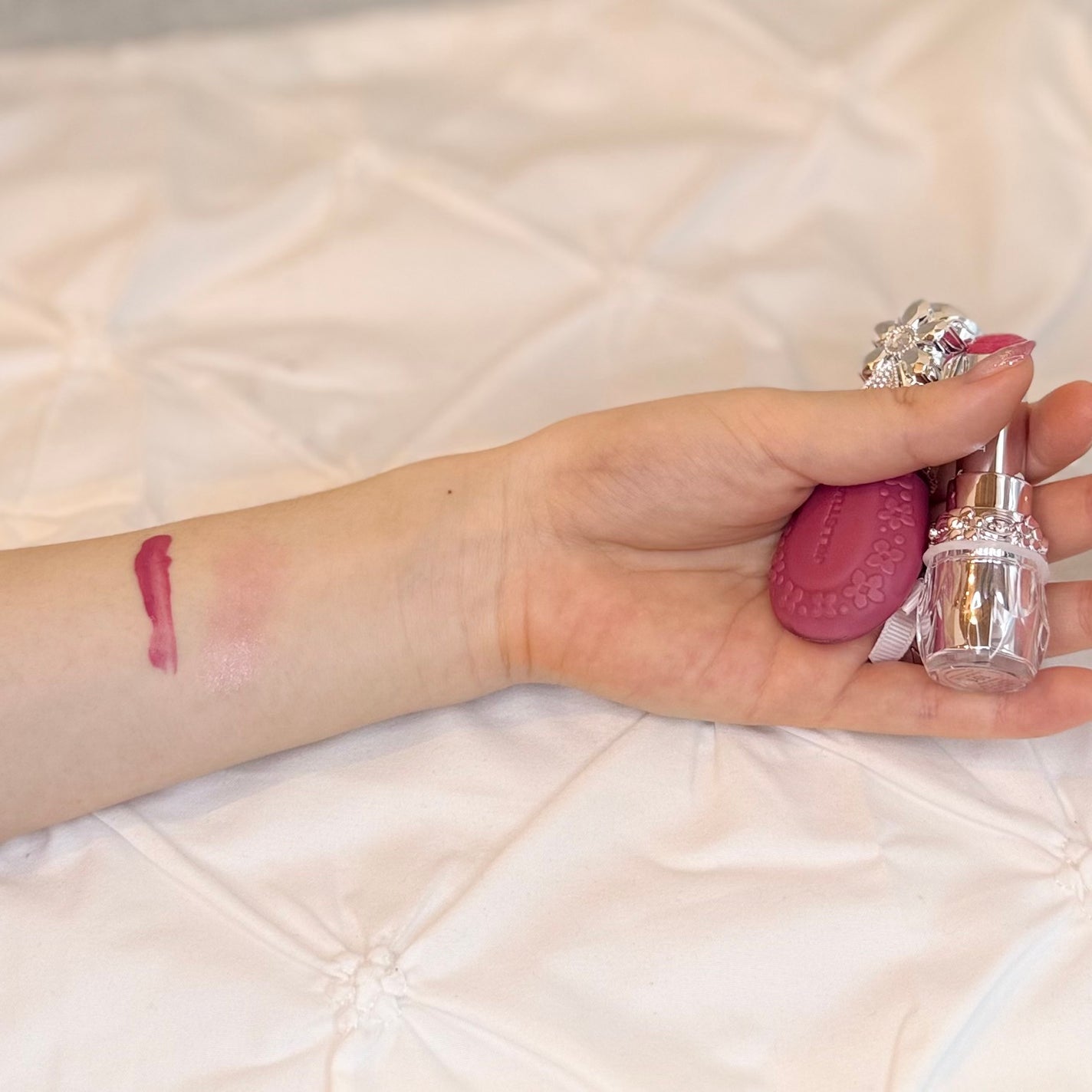 ジルスチュアート ブルームドロップ リップ&チーク シフォン/JILL STUART/リキッドチークを使ったクチコミ(8枚目)