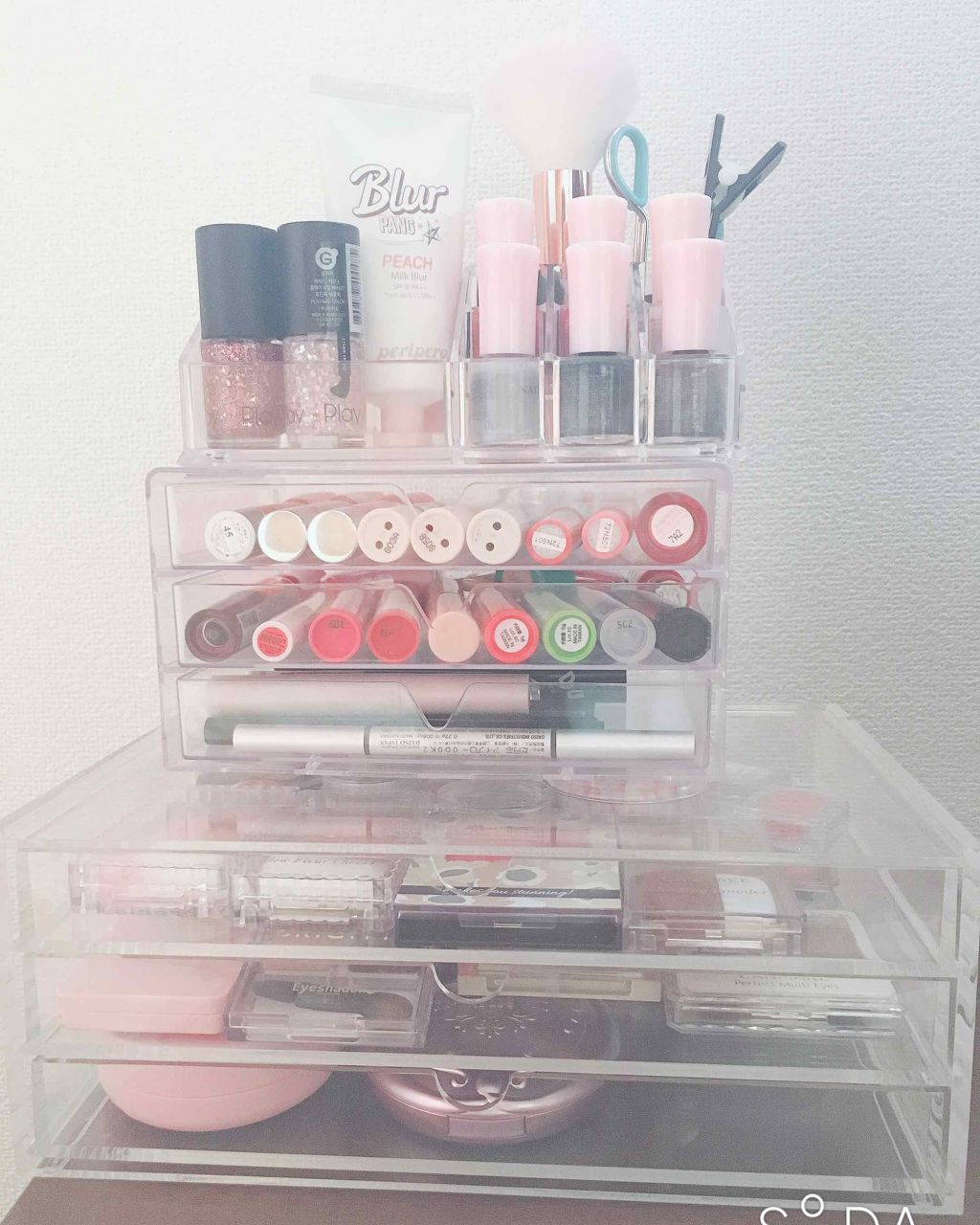 むむ on LIPS 「お久しぶりです☺︎コスメの量が増えたのでコスメ収納を再び投稿し..」(1枚目)