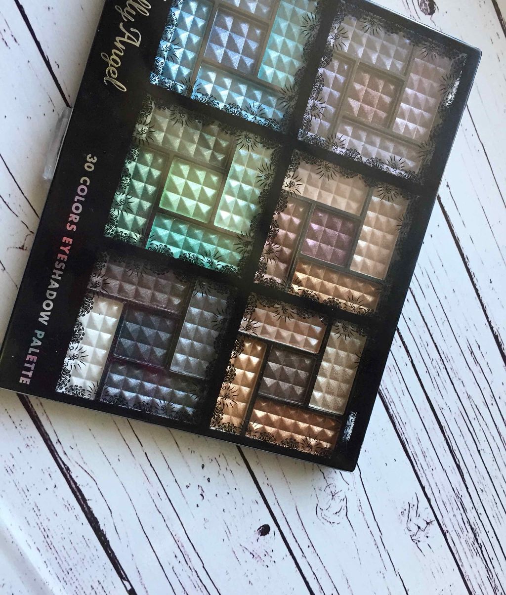 30COLORSEYESHADOWPALETTE/Dolly Angel/アイシャドウパレットを使ったクチコミ(1枚目)