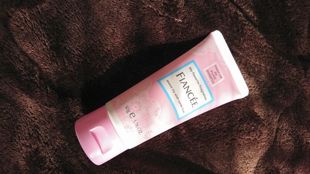 ハンドクリーム ピュアシャンプーの香り/フィアンセ/ハンドクリームを使ったクチコミ（1枚目）