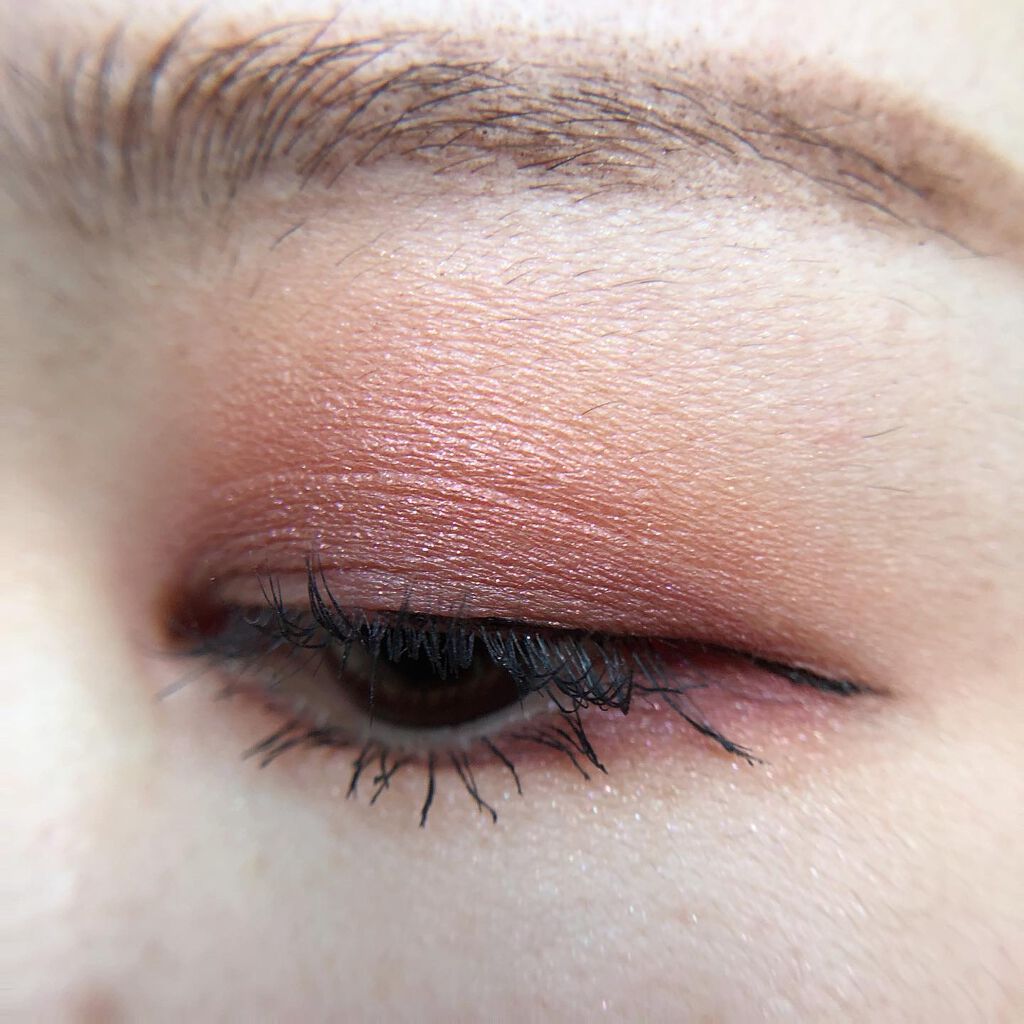 あゆみ on LIPS 「・\#todaysmake/・アイシャドウ☑@chanel.b..」(4枚目)