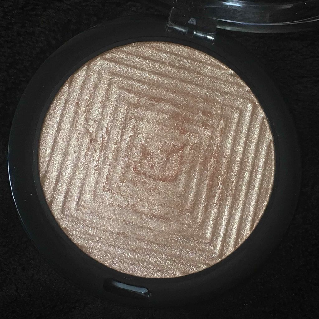 マスタークロームハイライター/MAYBELLINE NEW YORK/パウダーハイライトを使ったクチコミ(2枚目)