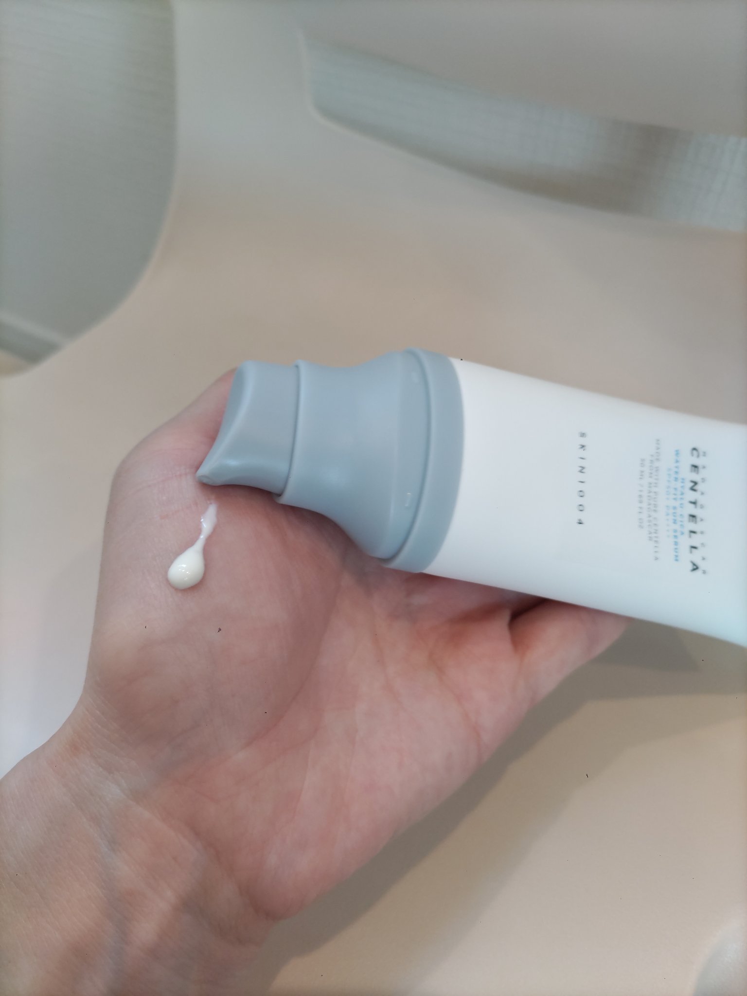 ヒアルーシカ ウォーターフィット サンセラム/SKIN1004/日焼け止めローションを使ったクチコミ（1枚目）