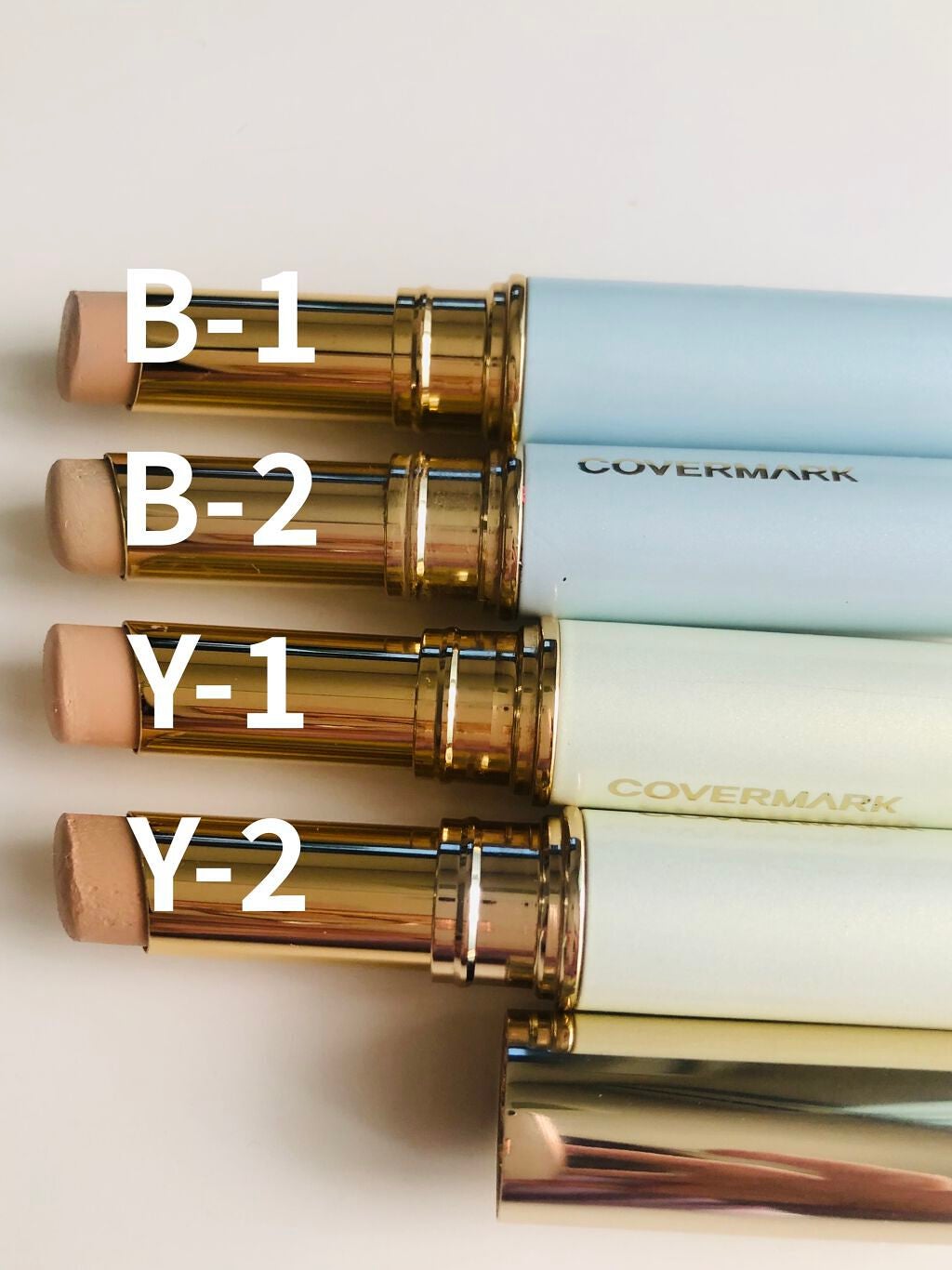 ブライトアップファンデーション/COVERMARK/スティックコンシーラーを使ったクチコミ(2枚目)