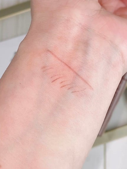 ããðŸà»ãã€ããŒã¹æçš¿( á )Ï on LIPS ãããã«ã¡ã¯âïžä»åã¯CEZANNEã®ã¢ã€ãããŠç³»ãããããšã¬ã..ãïŒ3æç®ïŒ