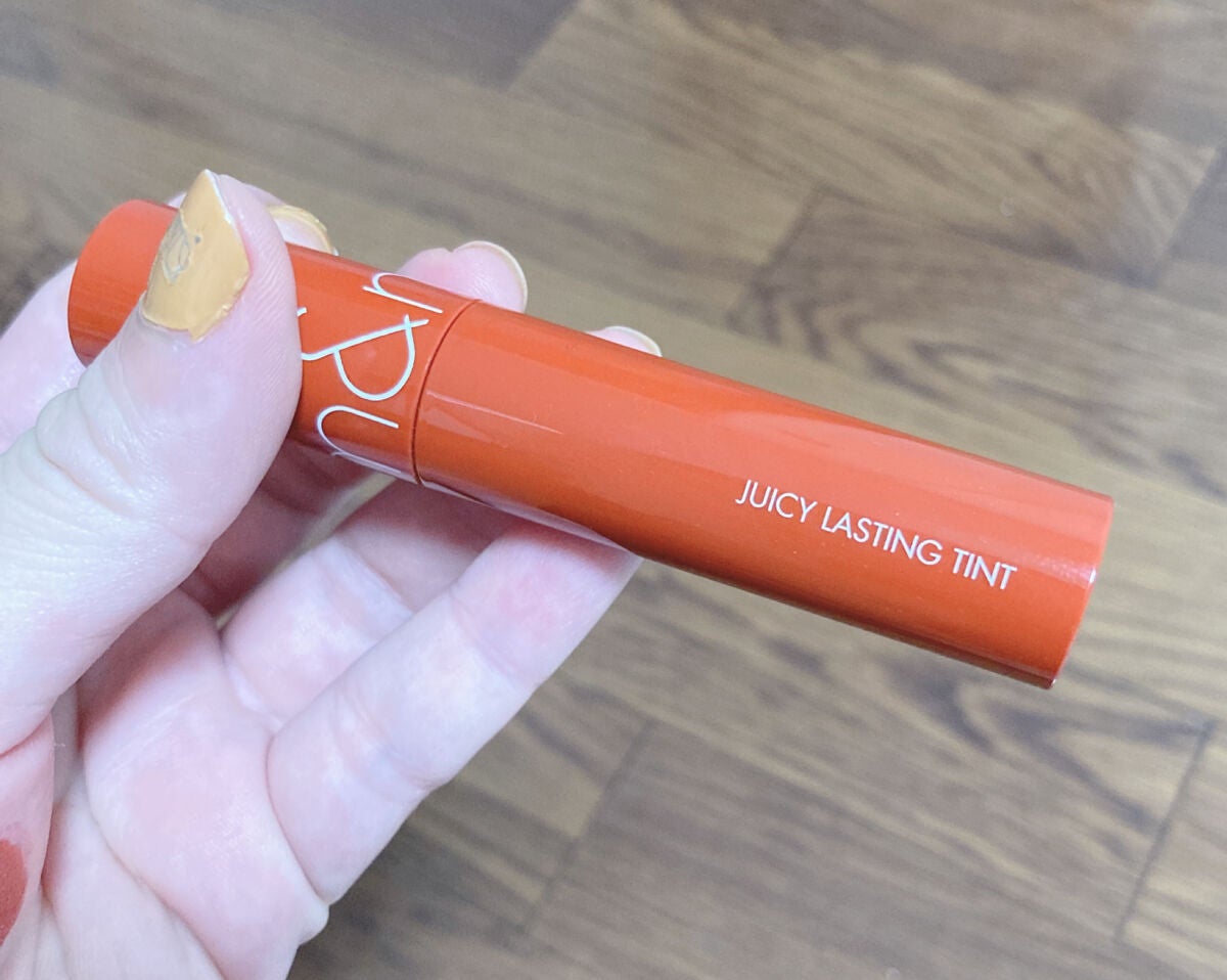 ジューシーラスティングティント/rom&nd/リップティントを使ったクチコミ(2枚目)