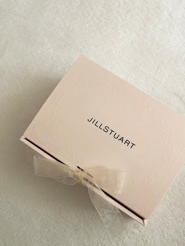 クリスタルブルーム パフュームド ボディクリーム/JILL STUART/ボディクリームを使ったクチコミ（2枚目）