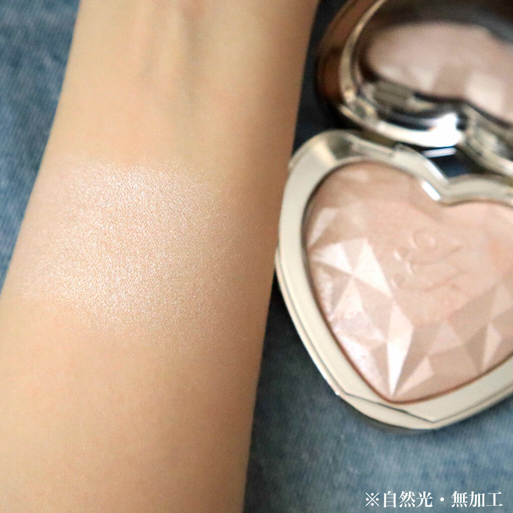 ラブ ライト ハイライター レイ オブ ライト/Too Faced/パウダーハイライトを使ったクチコミ（3枚目）