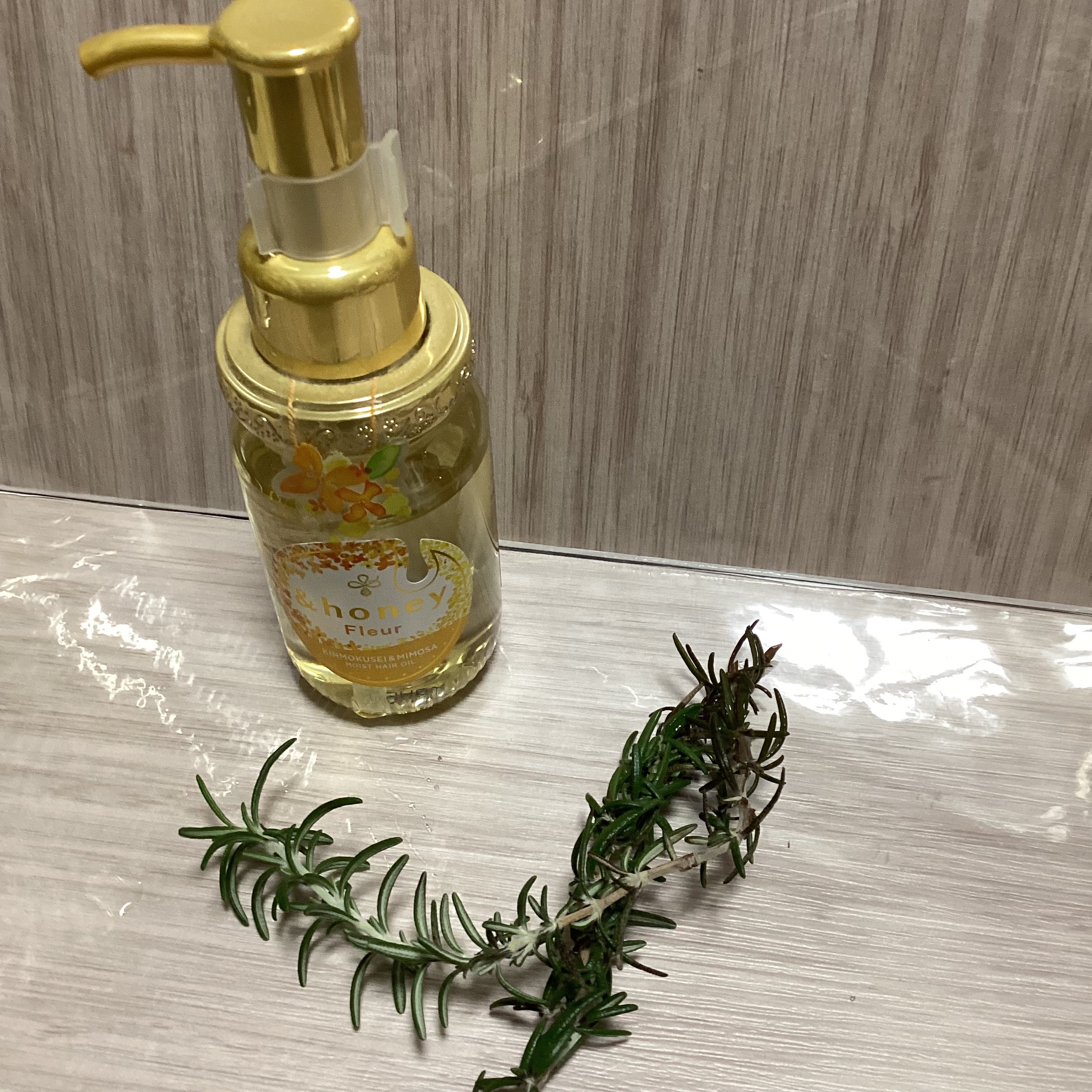 アンドハニー フルール ヘアオイル3.0 オレンジ＆イエロー/&honey/ヘアオイルを使ったクチコミ（1枚目）