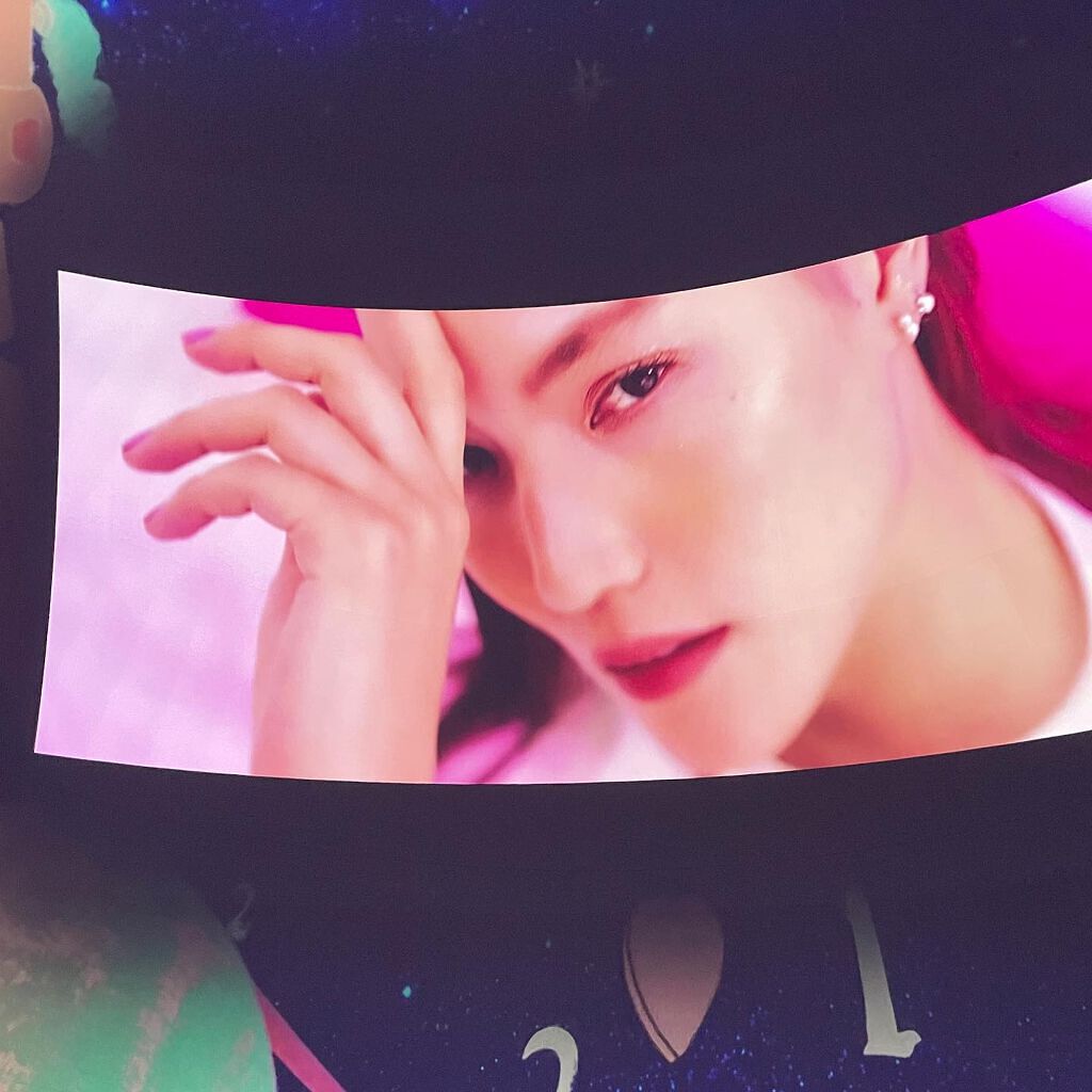 Shiho Arai on LIPS 「・・人気メイクアップアーティストの#イガリシノブさんによるWH..」(8枚目)