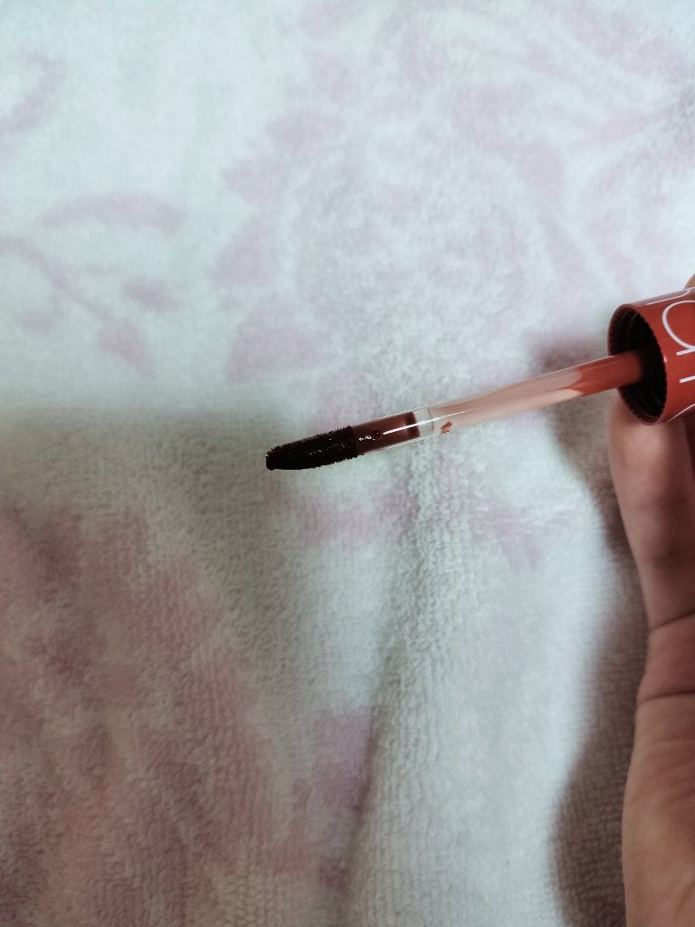 ジューシーラスティングティント/rom&nd/リップティントを使ったクチコミ(2枚目)