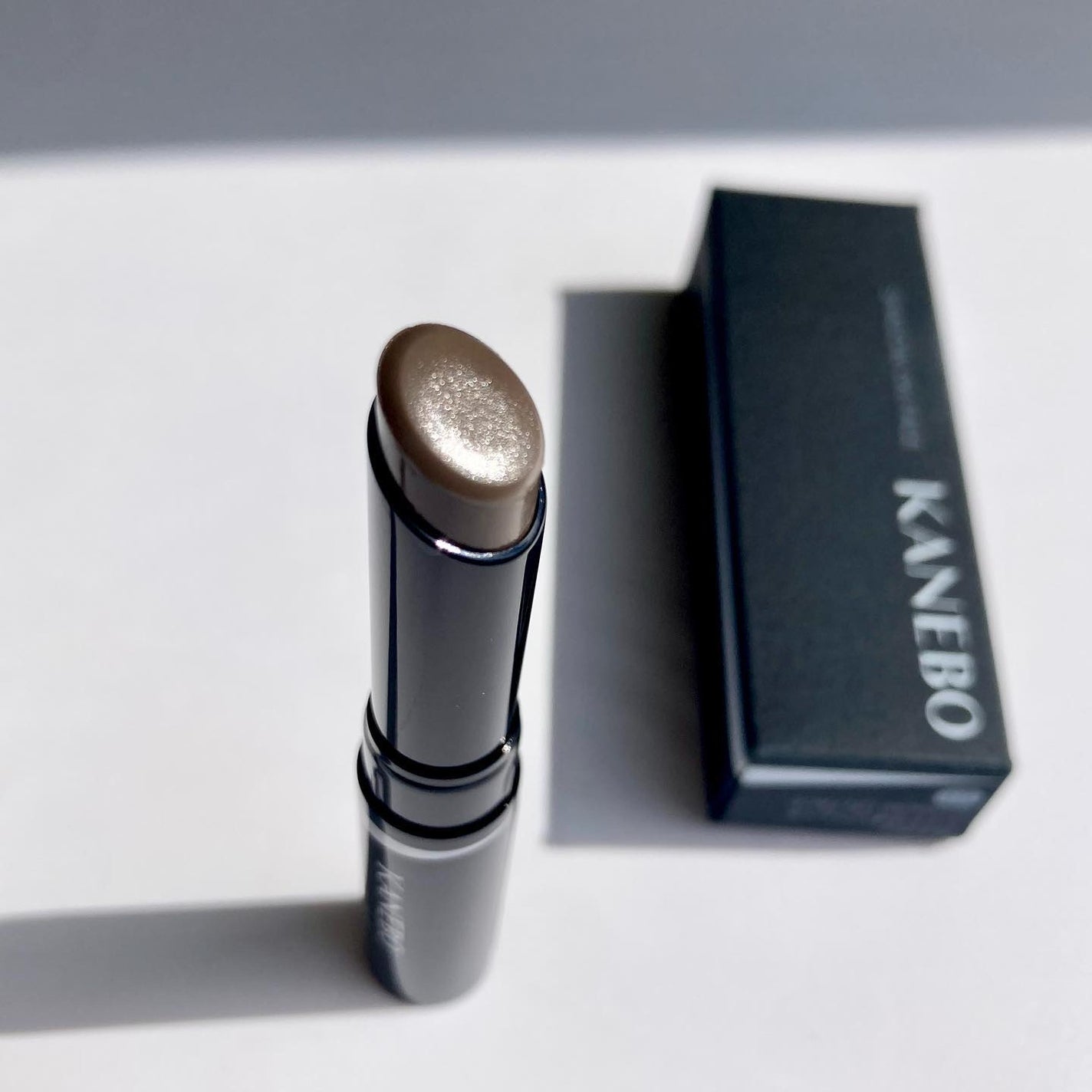 シャドウオンフェース/KANEBO/シェーディングを使ったクチコミ(4枚目)