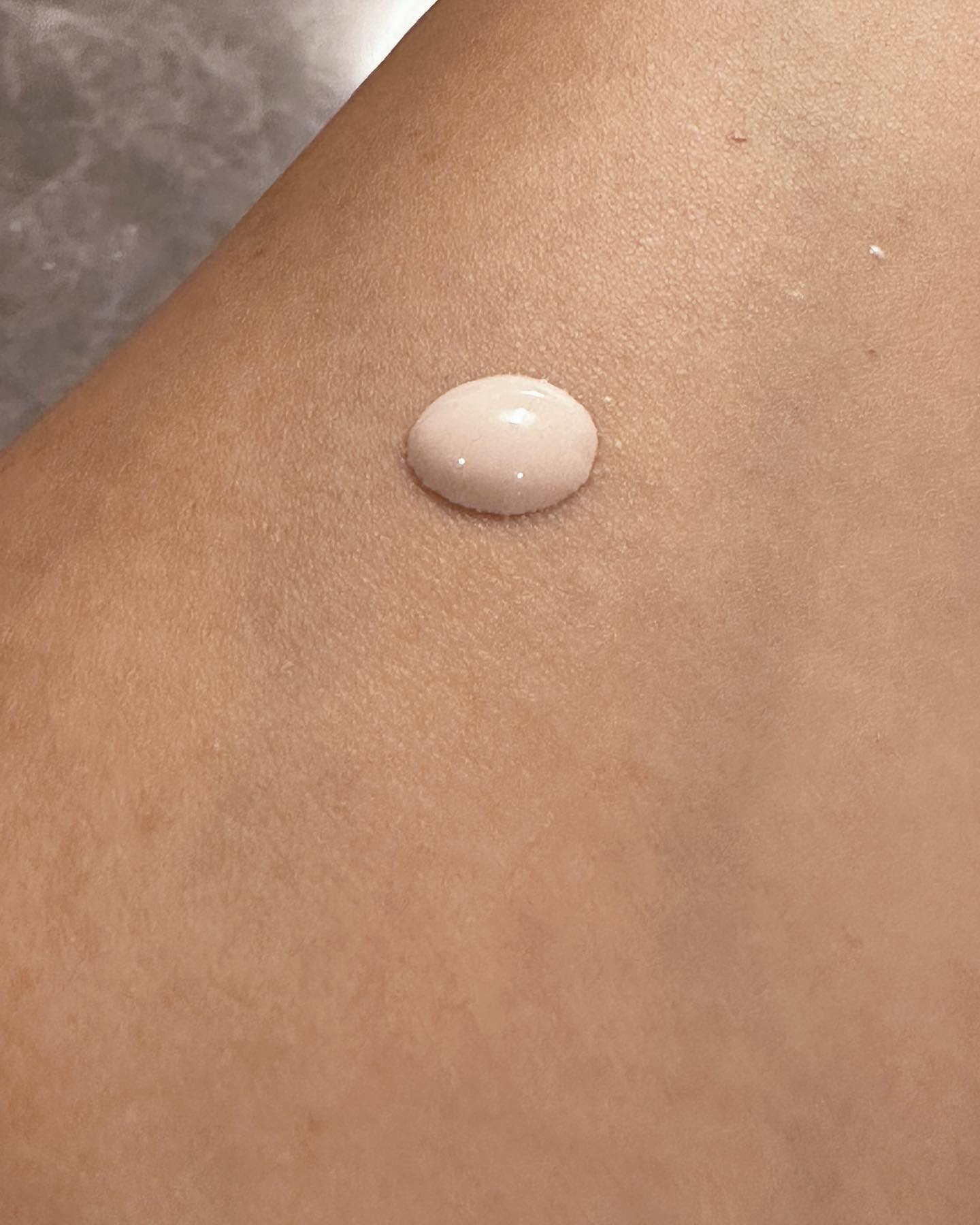 インウイ ルーセントプライマー/INOUI/化粧下地を使ったクチコミ（3枚目）