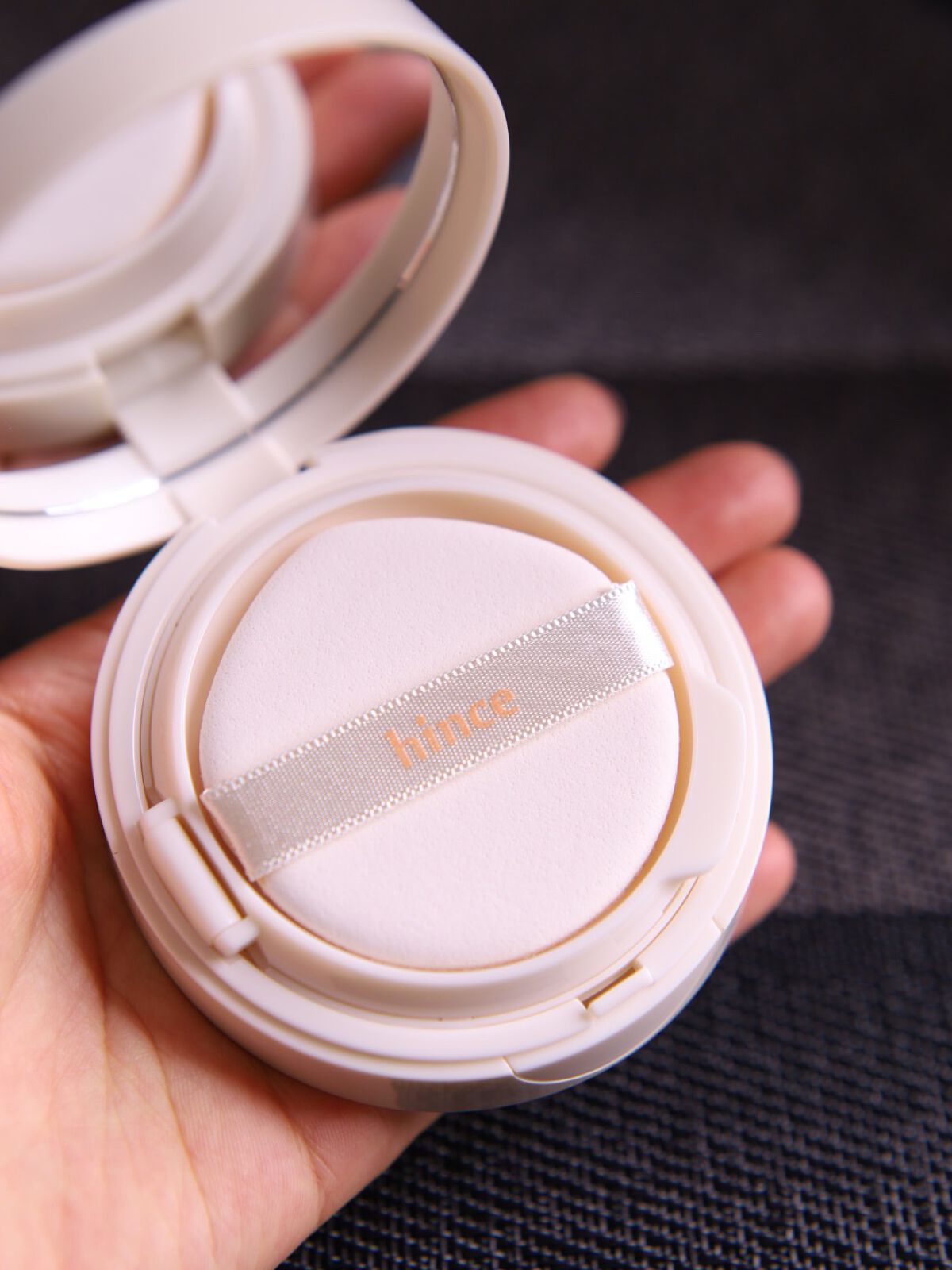 セカンドスキングロウクッション/hince/クッションファンデーションを使ったクチコミ（2枚目）