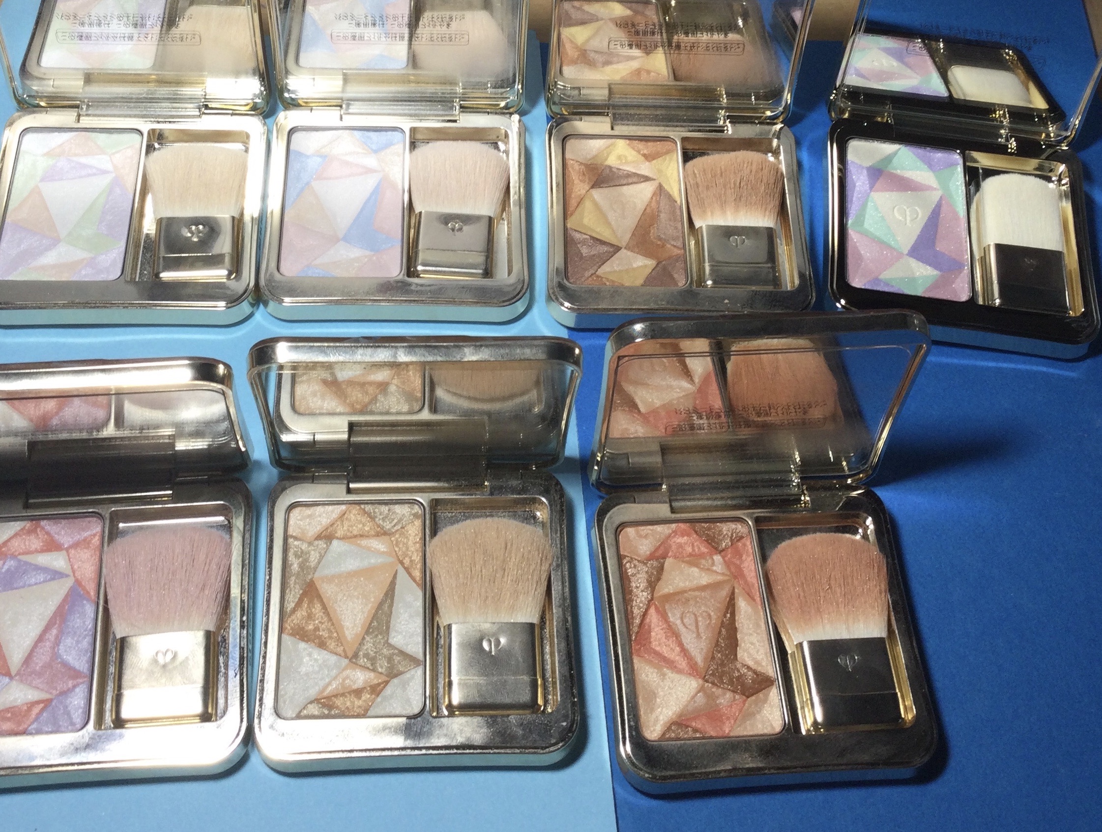 ル・レオスールデクラ /クレ・ド・ポー ボーテ/パウダーハイライトを使ったクチコミ（2枚目）