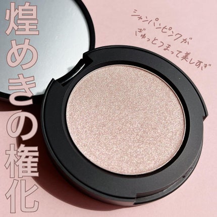 小針桃奈 on LIPS 「.天才チークのhemeさんが絶妙なハイライト作ってた話。..」(4枚目)