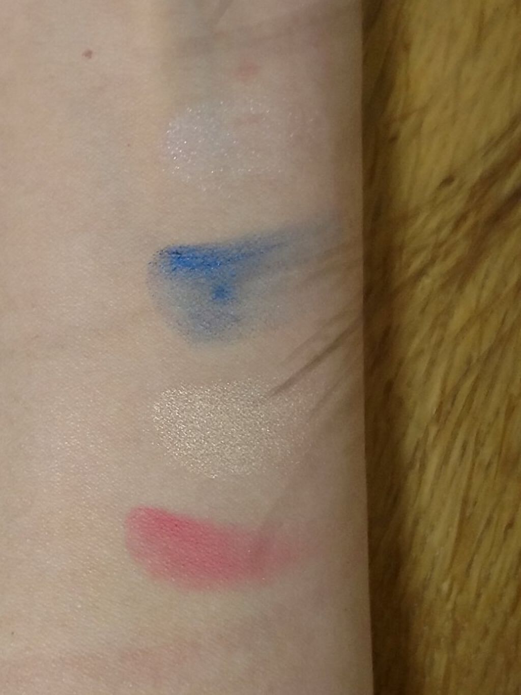 クリスタルシングルアイシャドウ/TONYMOLY/単色アイシャドウを使ったクチコミ(4枚目)