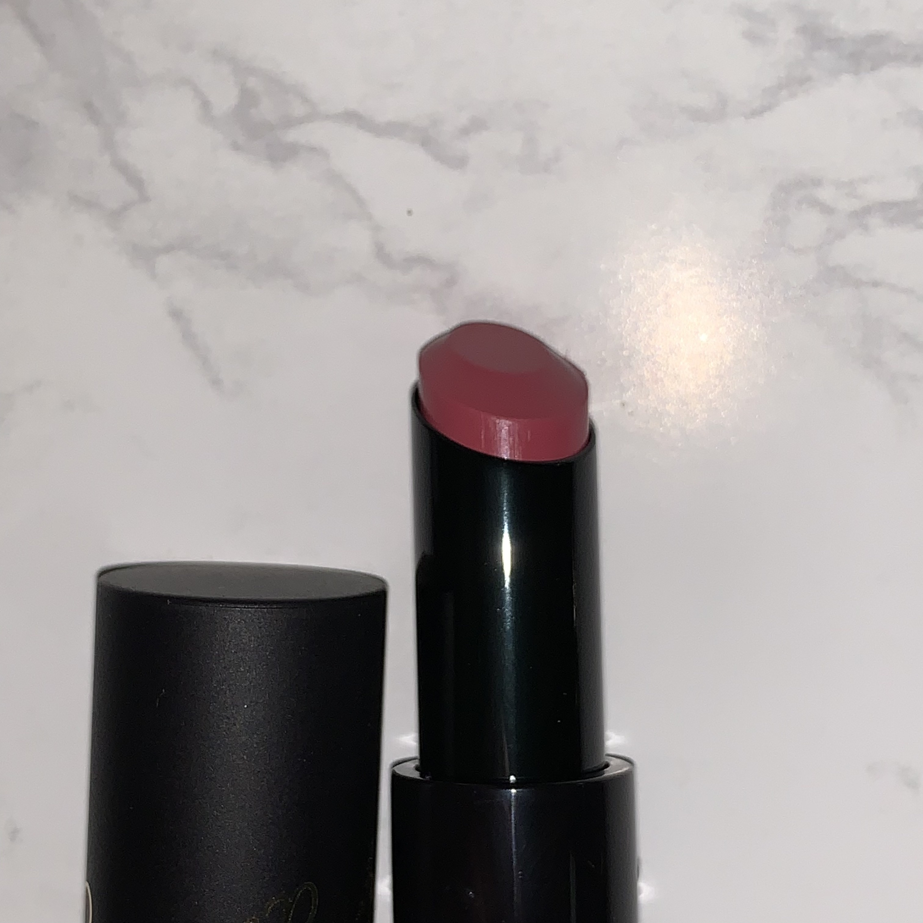 ヴェールリッチルージュ マット 54 Dear Rose/KiSS/口紅を使ったクチコミ（2枚目）