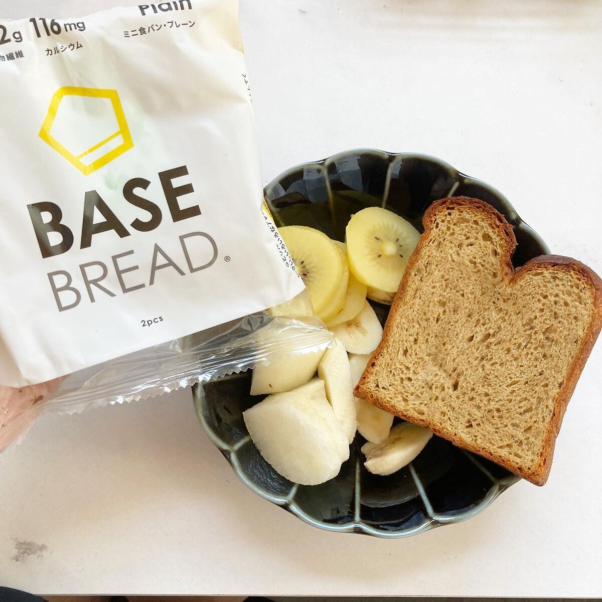 BASE BREAD ミニ食パン・プレーン/BASE FOOD /完全栄養食を使ったクチコミ（2枚目）