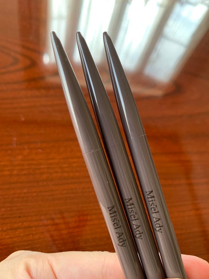 mai on LIPS 「ミゼルエディパウダリーアイブロウペンシルスリムパウダー成分を固..」(4枚目)