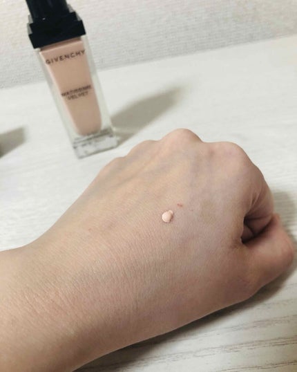 マティシム・ベルベット・フルイド/GIVENCHY/リキッドファンデーションを使ったクチコミ(2枚目)