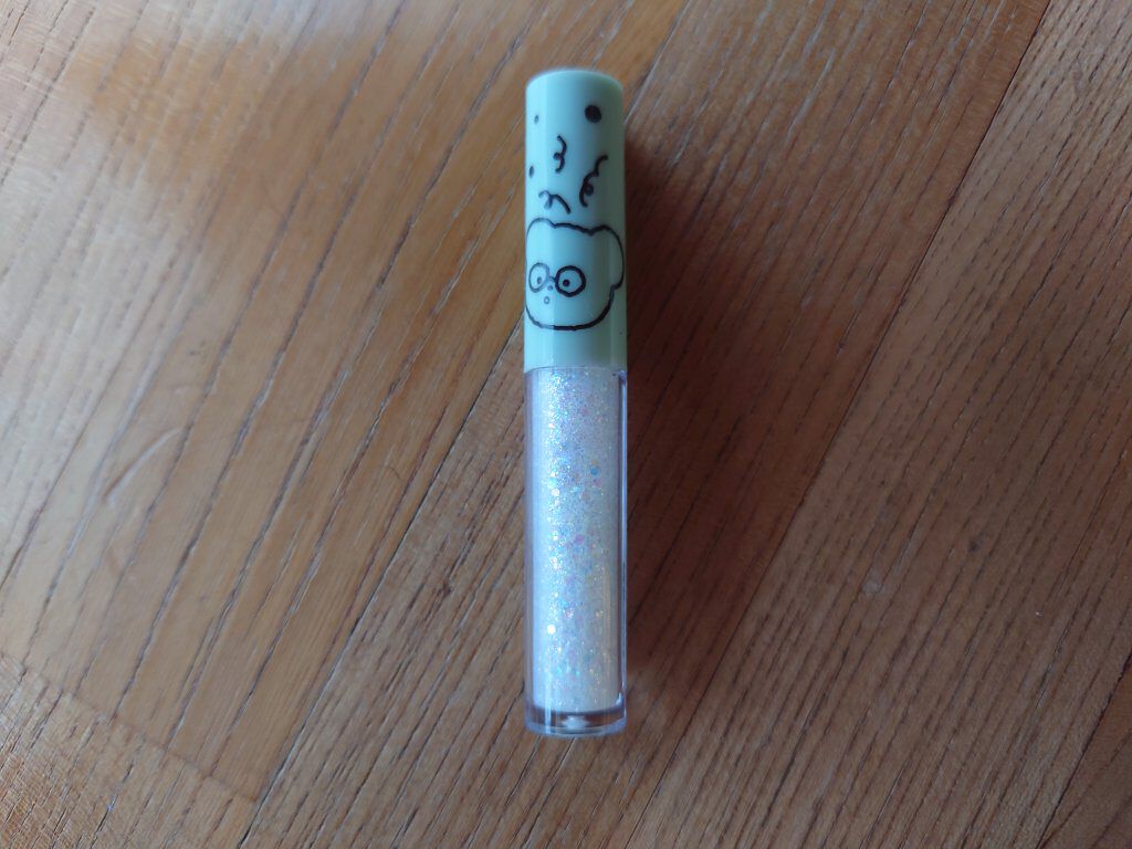 シュガー トゥインクル リキッド グリッター 04 BUBBLE SPARKLING(TETEUM)/PERIPERA/グリッターを使ったクチコミ（2枚目）