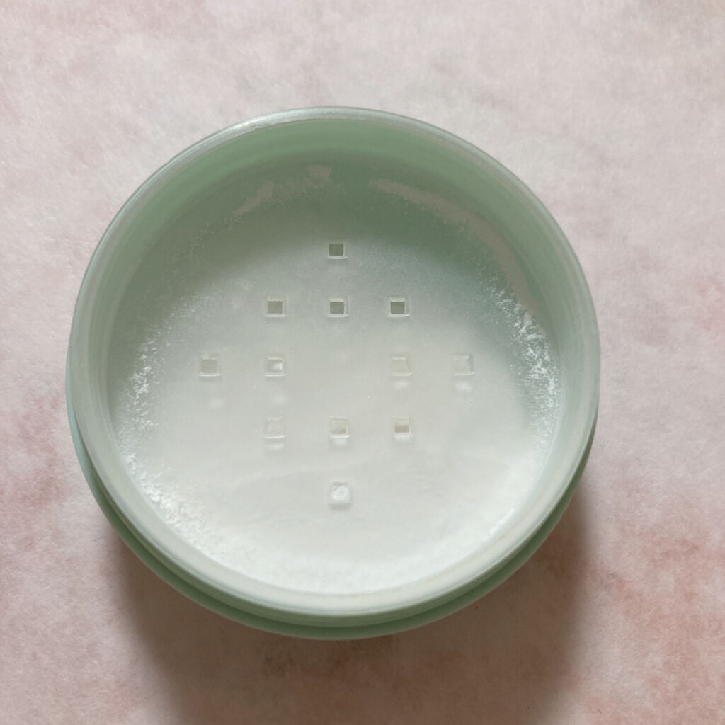 ノーセバム　ミネラルパウダー　N/innisfree/ルースパウダーを使ったクチコミ（3枚目）