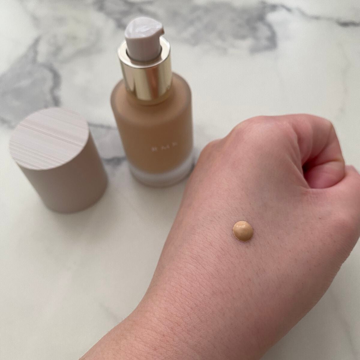 RMK リクイドファンデーション フローレスカバレッジ/RMK/リキッドファンデーションを使ったクチコミ(3枚目)