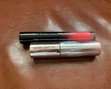 私のオフィスリップ💄

✔️シュウウエムラ ラックシュプリア PK04
✔️APIEU 水光ティント CR04

唇の内側は水光ティント、
外側はラックシュプリア で
ふわっとしたグラデーションリップ😉