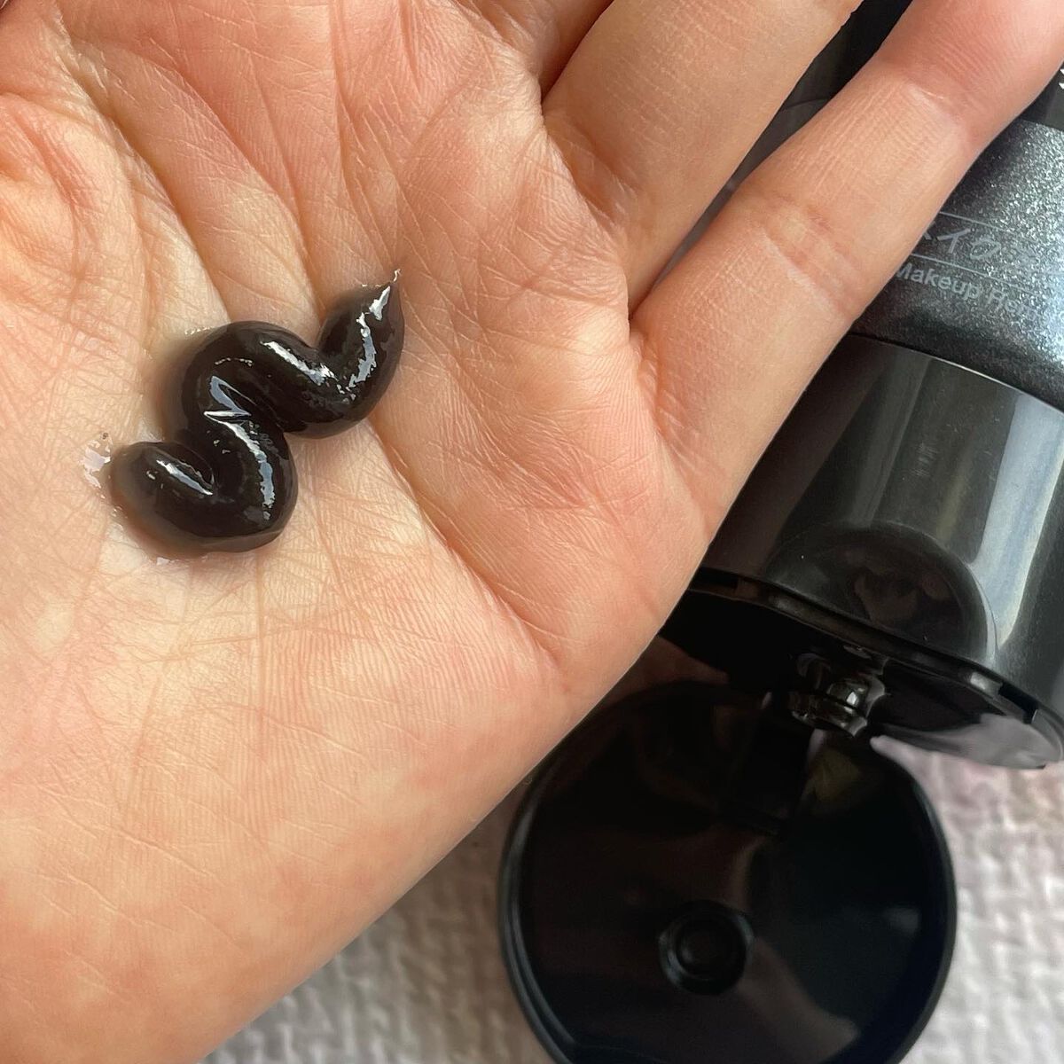 ビオレ おうちdeエステ メイク落とし マッサージブラックジェル/ビオレ/クレンジングジェルを使ったクチコミ（2枚目）