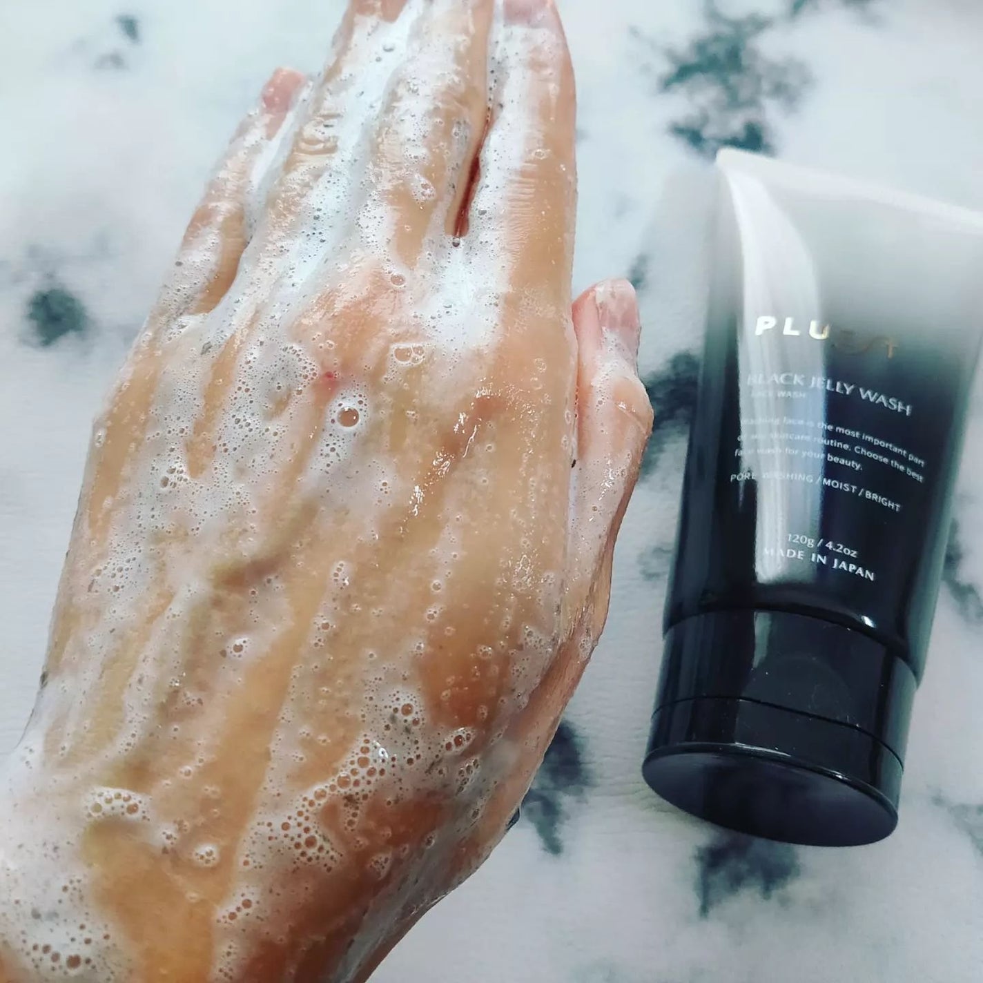 BLACK JELLY WASH(ブラックジェリーウォッシュ)/PLUEST/その他洗顔料を使ったクチコミ(6枚目)