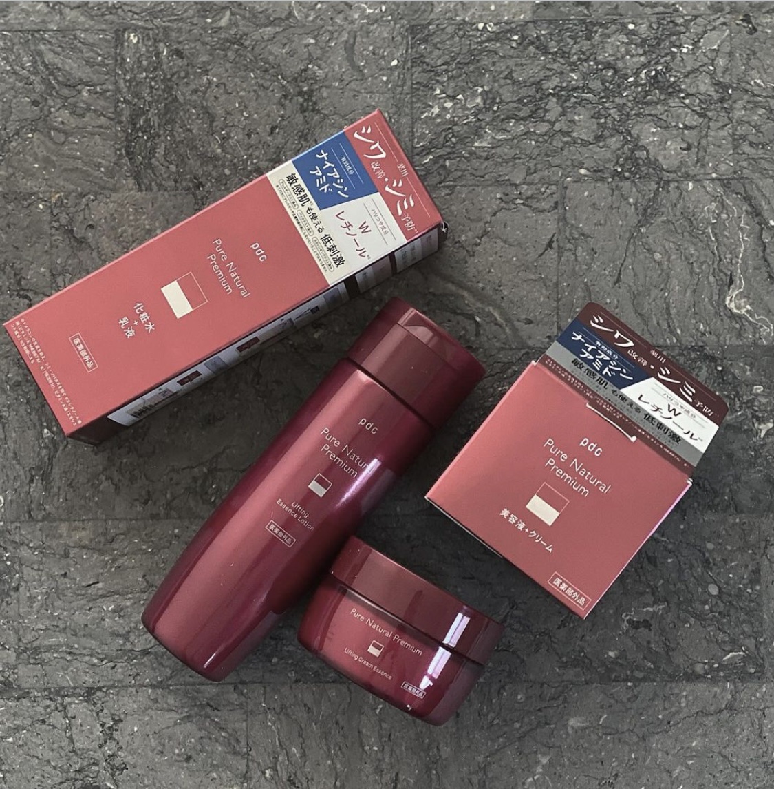 ピュア ナチュラル プレミアム リフティング エッセンスローション【医薬部外品】/pdc/オールインワン化粧品を使ったクチコミ（1枚目）