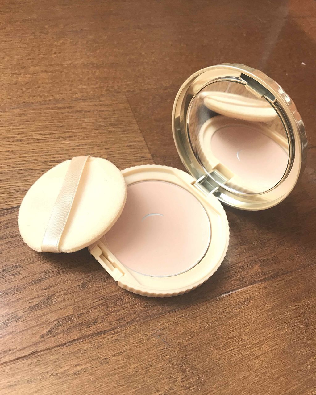 【旧品】マシュマロフィニッシュパウダー/キャンメイク/プレストパウダーを使ったクチコミ（2枚目）