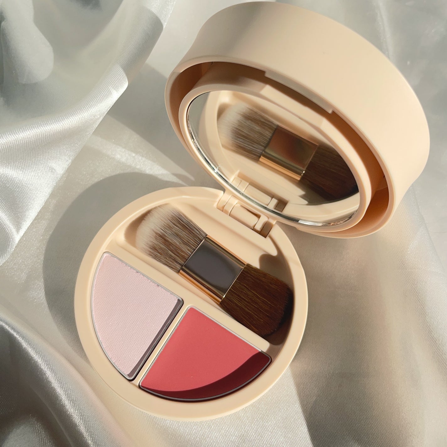 パウダリーファンデーション オーセンティックウーマン ダズリング スキン/ブリリアージュ/パウダーファンデーションを使ったクチコミ(10枚目)