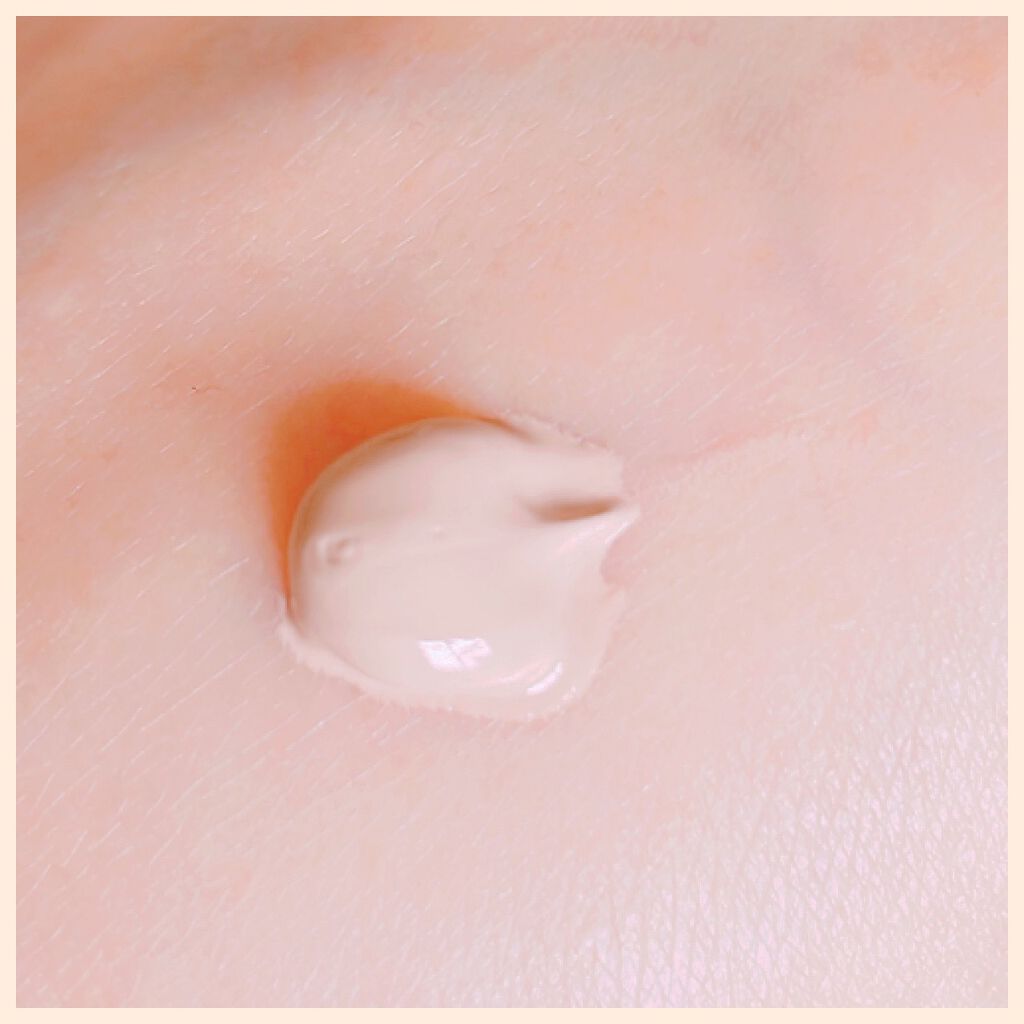 エアリーエッセンスＢＢ 74番ナチュラル/アテニア/化粧下地を使ったクチコミ（2枚目）