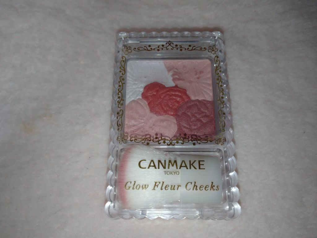 グロウフルールチークス/キャンメイク/パウダーチークを使ったクチコミ（1枚目）