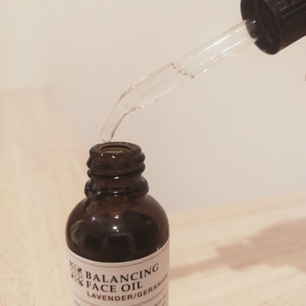 バランシングフェイスオイル ラベンダー/ゼラニウム/MARKS&WEB/ブースター・導入液を使ったクチコミ(2枚目)