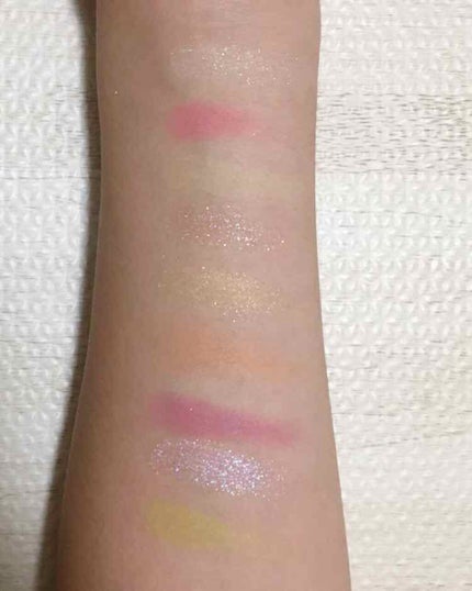 UR GLAM BLOOMING EYE COLOR PALETTE/U R GLAM/アイシャドウパレットを使ったクチコミ(4枚目)