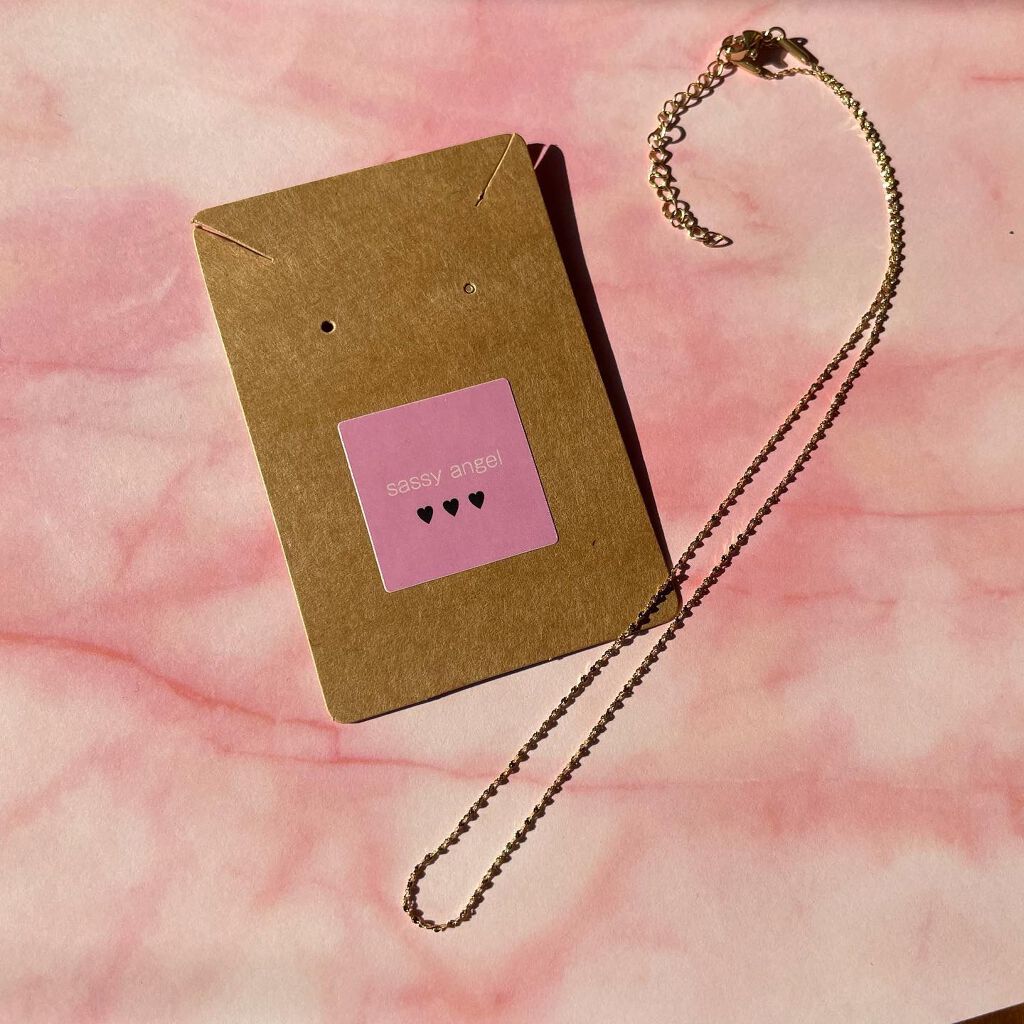 mochi on LIPS 「#極細ネックレスコスメじゃないけど…華奢でキラキラしてて超可愛..」(1枚目)