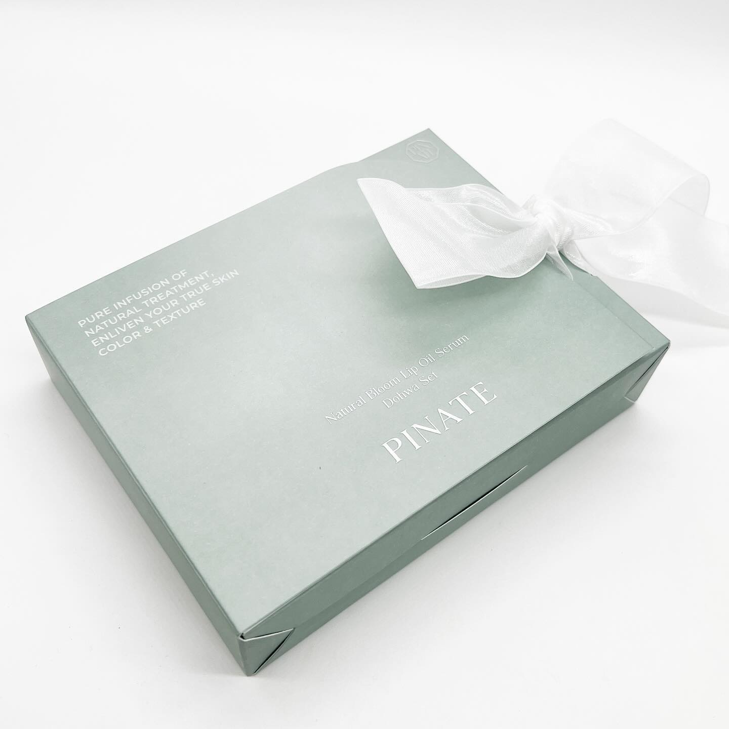 ナチュラルブルームリップオイルセラム 3色セット/PINATE/リップグロスを使ったクチコミ（3枚目）