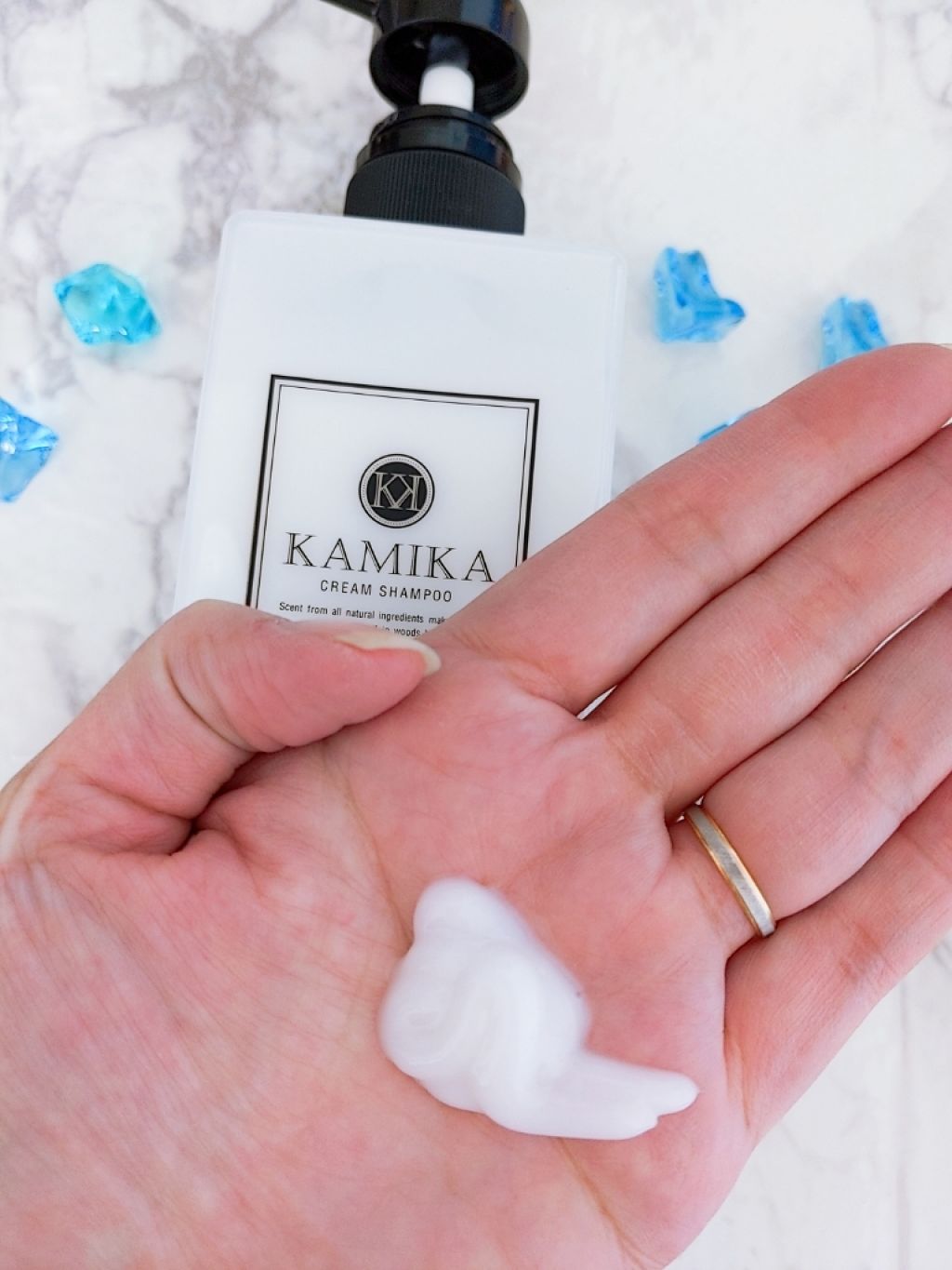 黒髪クリームシャンプー/KAMIKA/シャンプー・コンディショナーを使ったクチコミ（2枚目）