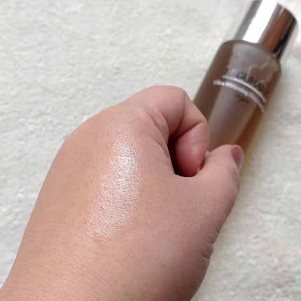 エミ✿投稿ある方フォロバ100 on LIPS 「MIGUHARA様よりウルトラホワイトニングファーストエッセン..」(5枚目)