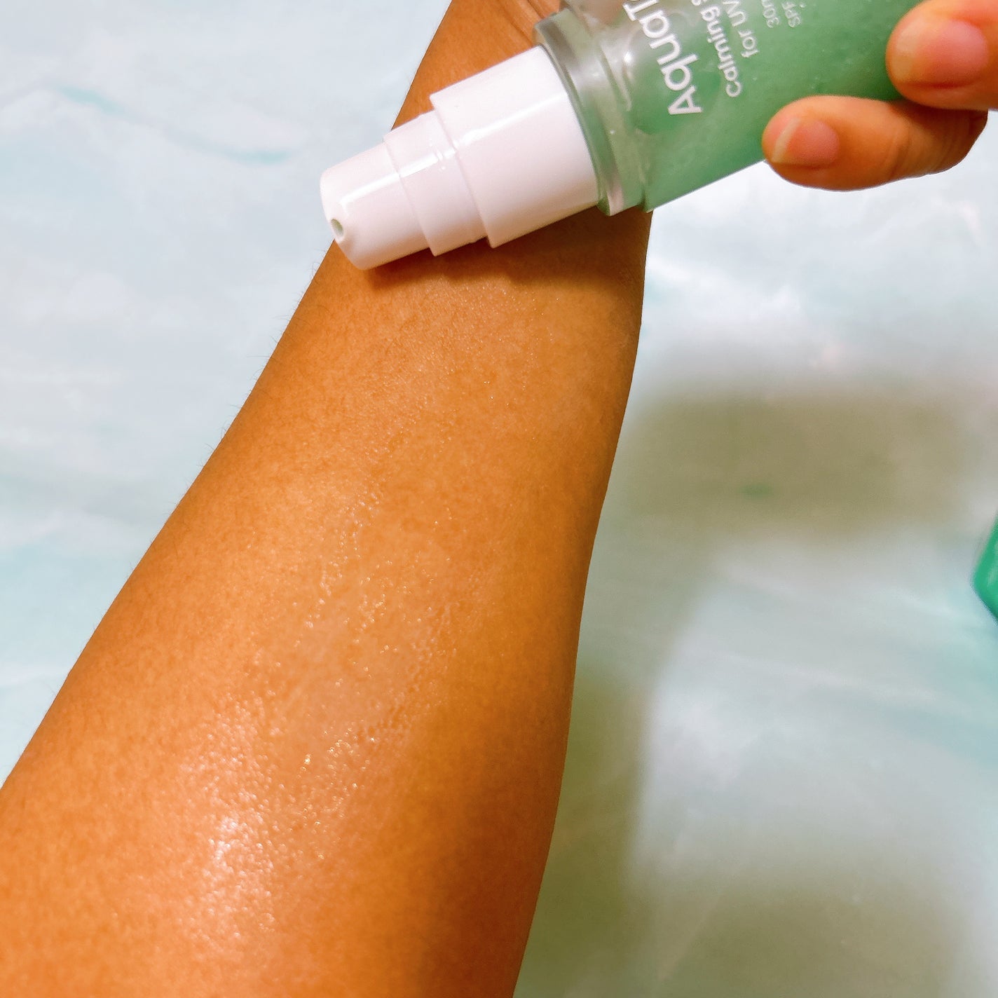 AquaTeca calming sun serum/Delphyr/日焼け止めローションを使ったクチコミ(3枚目)