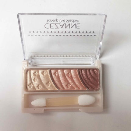 トーンアップアイシャドウ/CEZANNE/アイシャドウパレットを使ったクチコミ(2枚目)