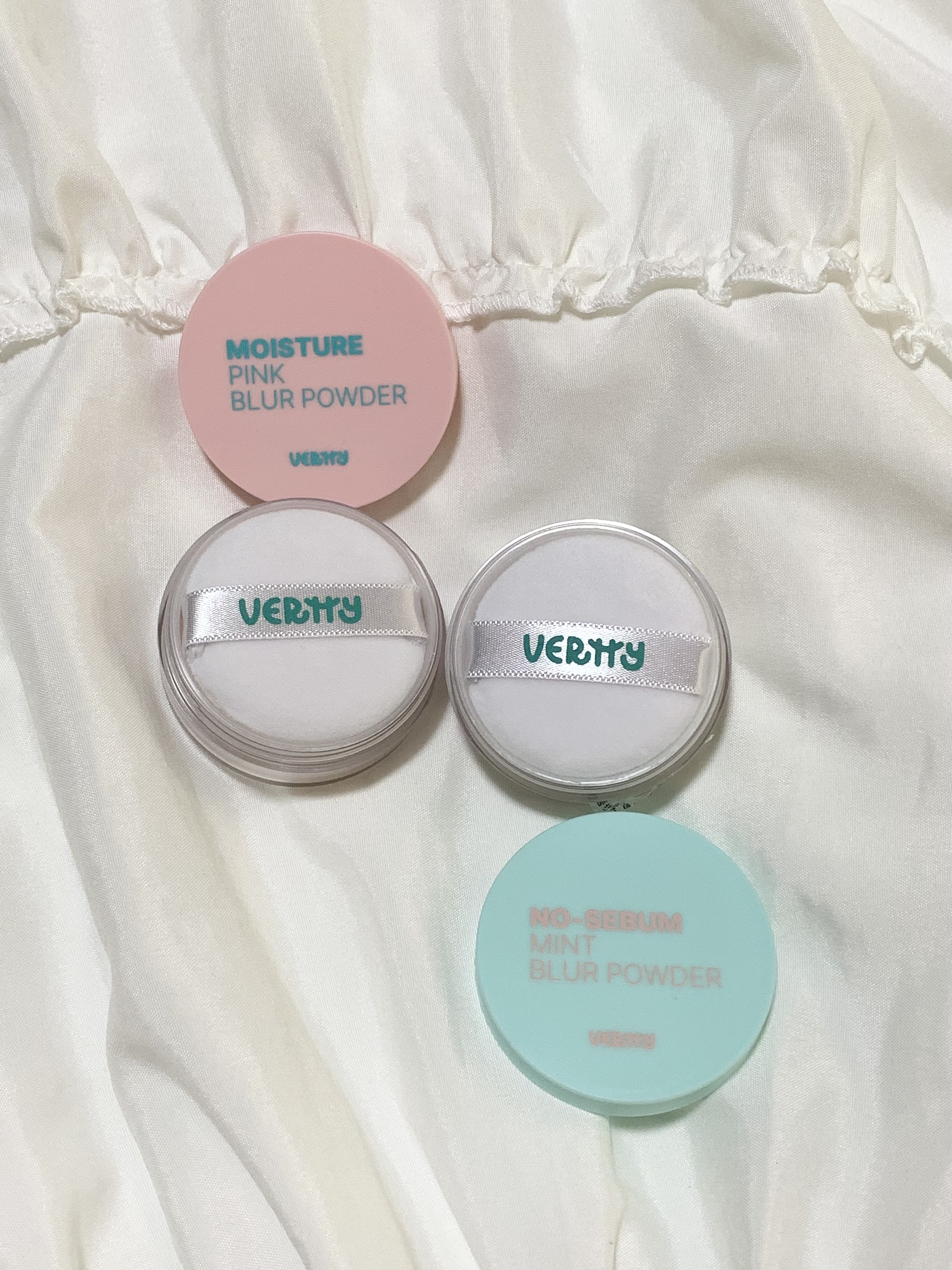 モイスチャーピンクブラーパウダー/Vertty/ルースパウダーを使ったクチコミ（3枚目）