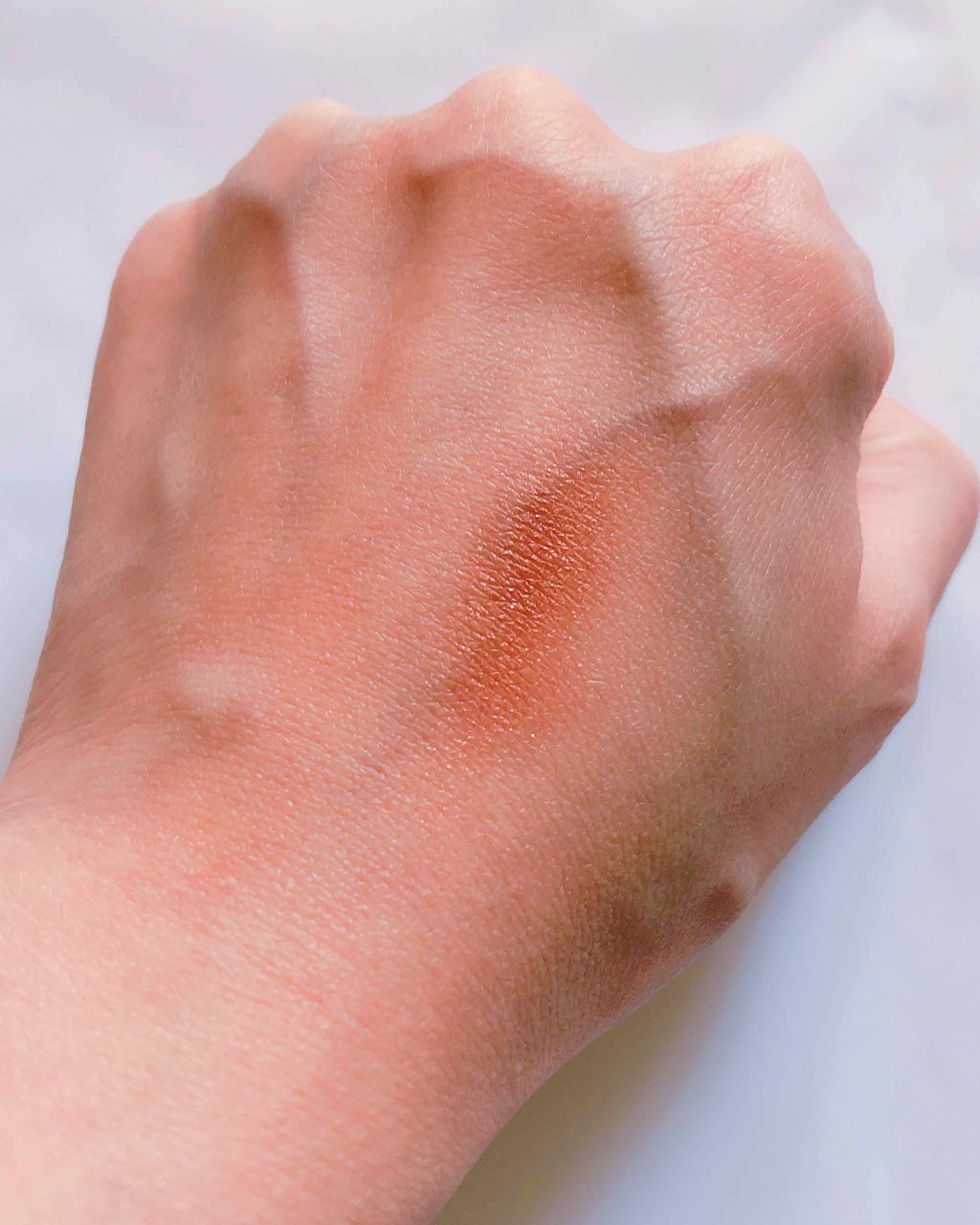 エクストラ ディメンション アイシャドウ アマラス アロイ/M・A・C/単色アイシャドウを使ったクチコミ（2枚目）