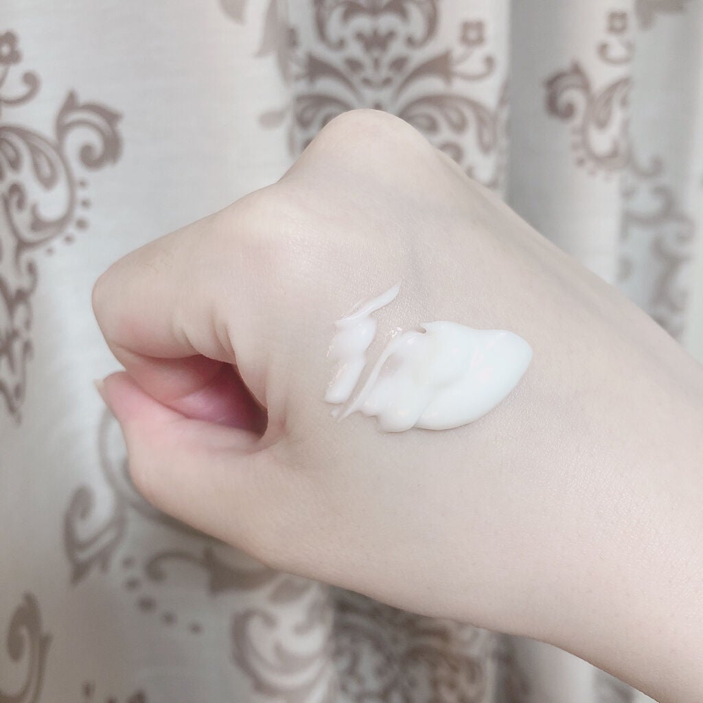 シグニア アイトリートメント/HERA/アイケア・アイクリームを使ったクチコミ(2枚目)