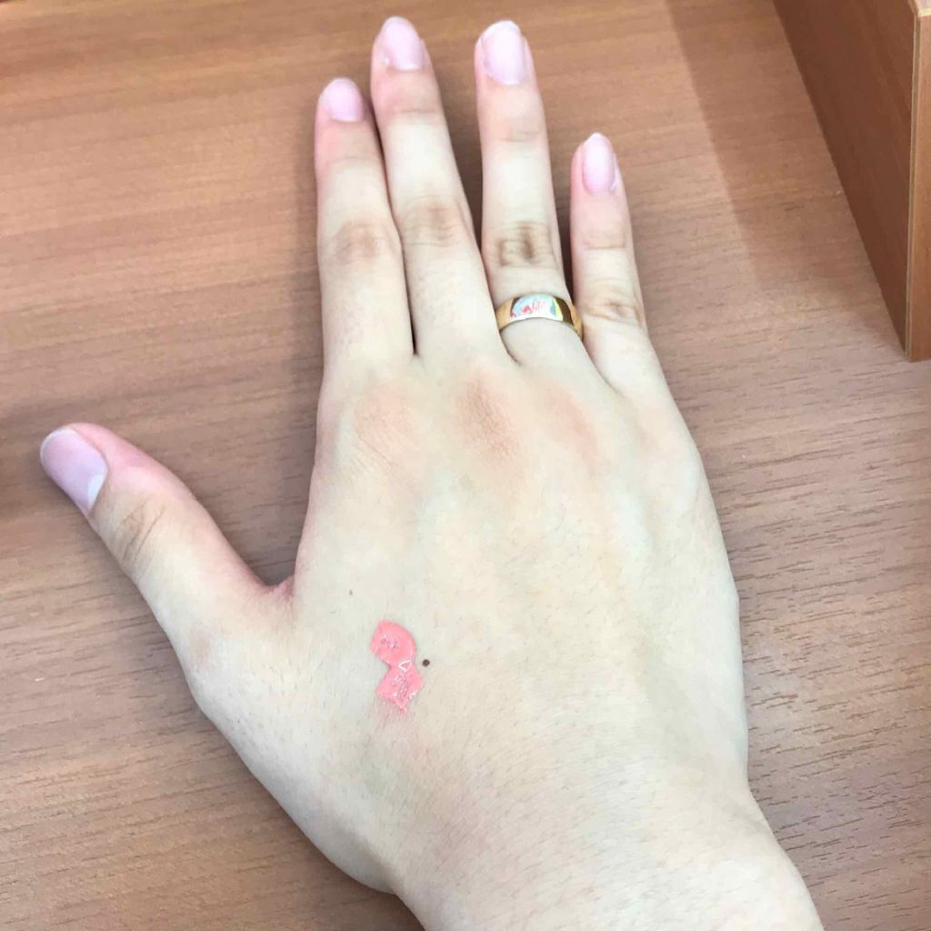 キス バーム/REVLON/口紅を使ったクチコミ(3枚目)