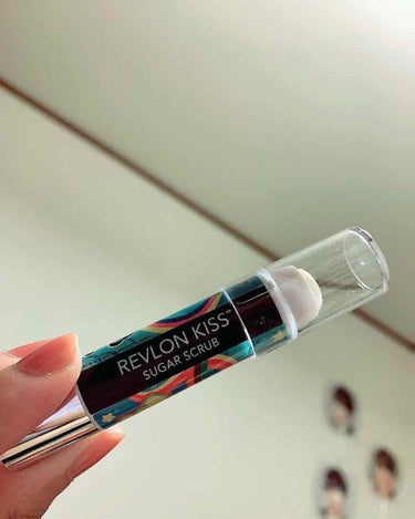 REVLONのシュガースクラブリップ💋
リップだけど、これが私の1番のベストコスメです！
カッサカサ&バリバリだったくちびるがこのリップのおかげでとーーーっても改善されました！✨
シュガースクラブで塗っ